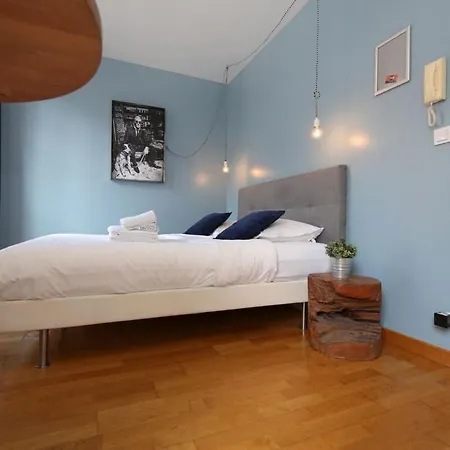 405 - Sejour Romantique Dans Un De 5 Appartement *