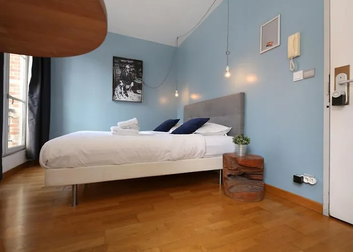 405 - Sejour Romantique Dans Un De 5 Appartement *
