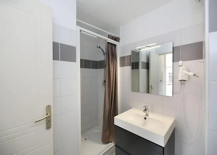 405 - Sejour Romantique Dans Un De 5 Appartement Paris