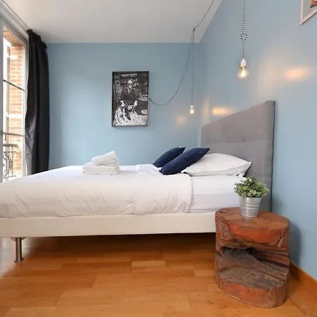 405 - Sejour Romantique Dans Un De 5 Daire Paris