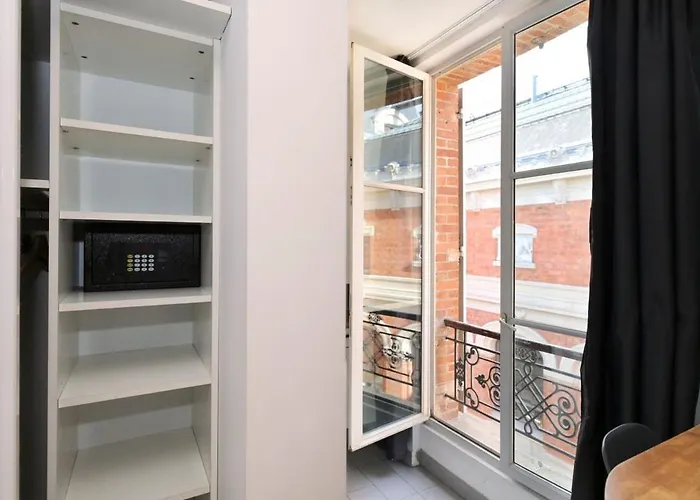Daire 405 - Sejour Romantique Dans Un De 5 *